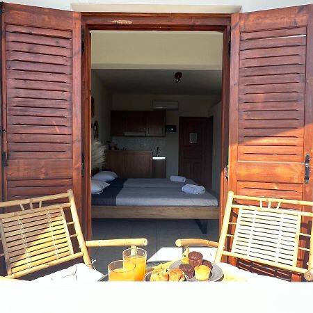 Jimmy'S Guest House Skiathos Екстер'єр фото