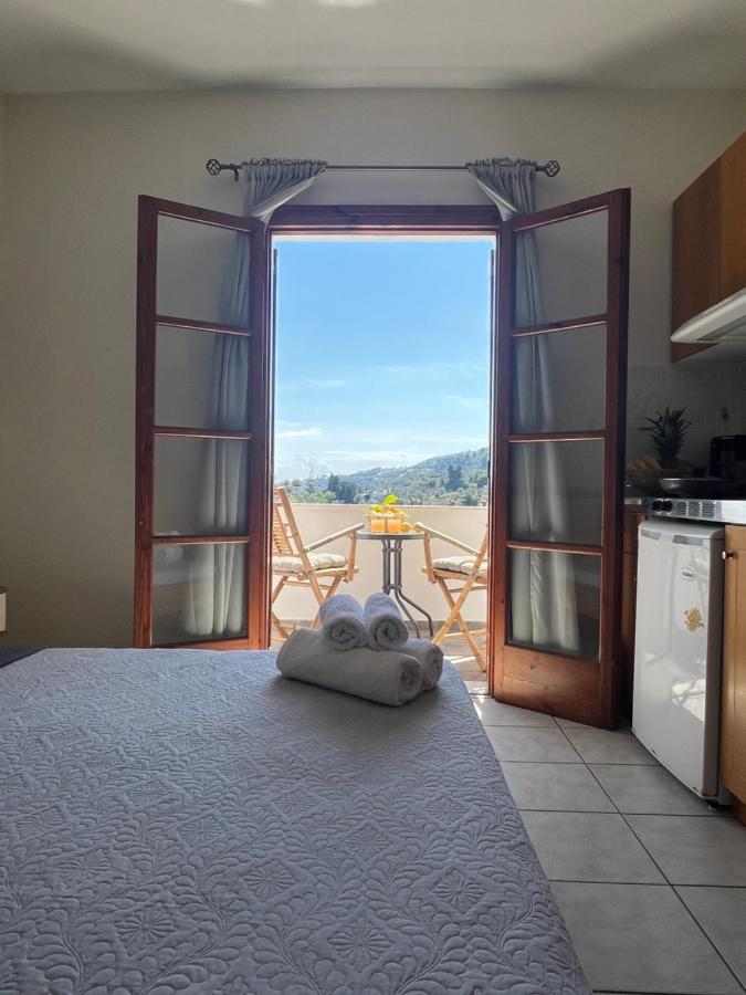 Jimmy'S Guest House Skiathos Екстер'єр фото