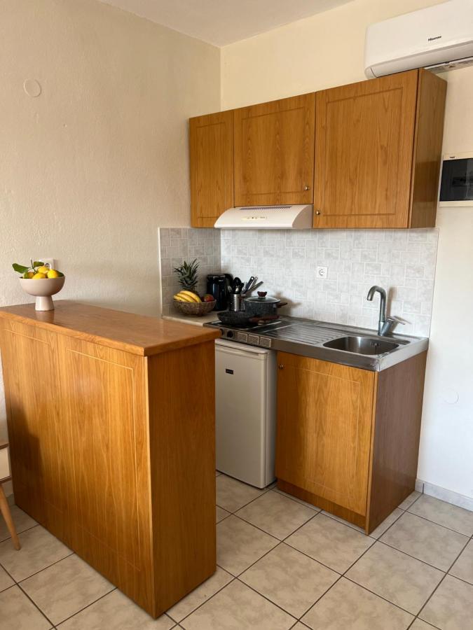 Jimmy'S Guest House Skiathos Екстер'єр фото