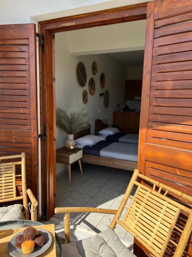Jimmy'S Guest House Skiathos Екстер'єр фото